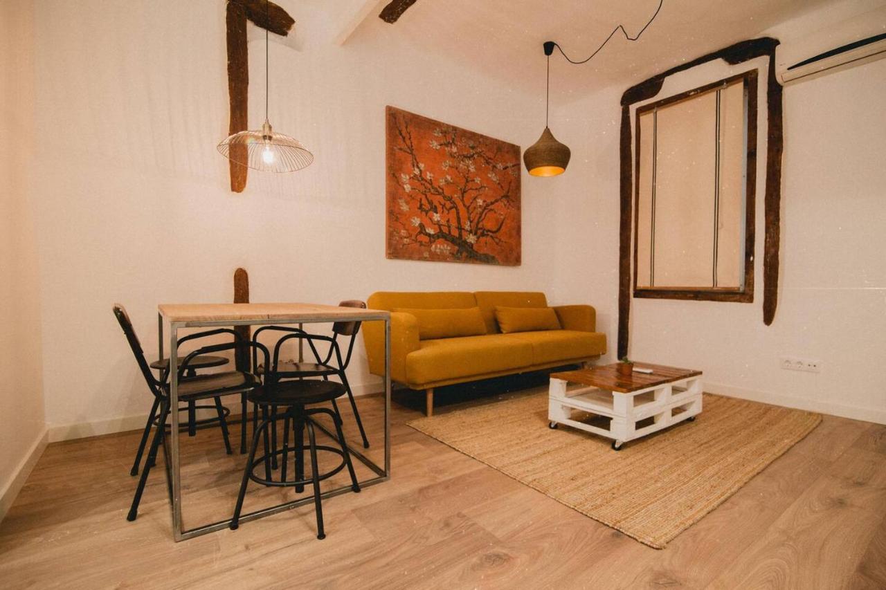 Charming Design Apartment Reina Sofia Madri Exterior foto